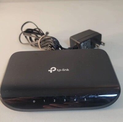 TP-LINK (TL-SG1005D) 5 Port Gigabit Desktop Ethernet Switch
