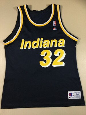 Vintage Indiana Pacers Dale Davis #32 Basketball-NBA Champion