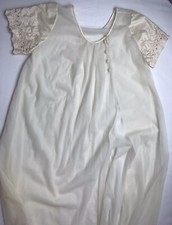 vintage Val Mode 100 nylon sweep bottom Ivory White Robe night gown Sz Small