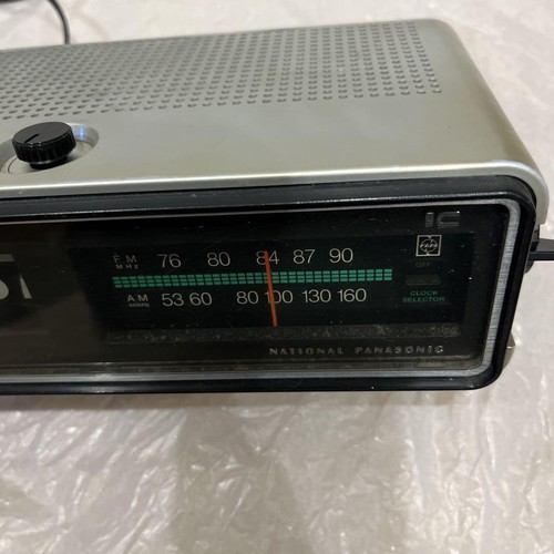Ntional Panasonic Flip Clock Alarm RC-6030 AM-FM Radio Vintage Japan Retro - Picture 9 of 10