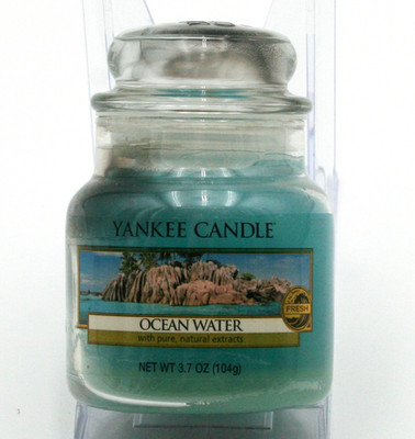 Yankee Candle Ocean Water Discontinued Housewarmer 3.7 oz Candle NEW