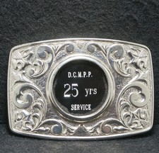 WJ15140 VINTAGE 1970s D.C.M.P.P. 25 YEARS SERVICE MENS SILVERTONE BELT BUCKLE