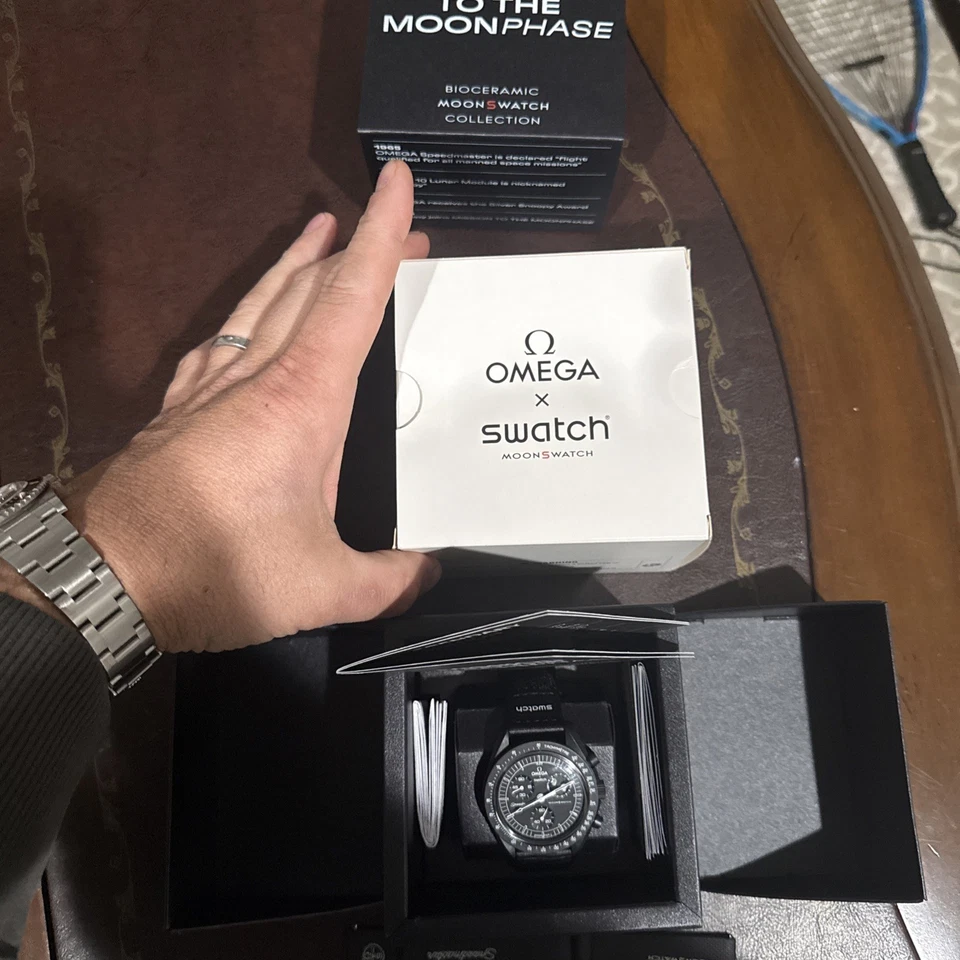 Reloj OMEGA x Swatch Negro Snoopy Moonwatch Nuevo MOON Mission to Moonphase Speedmaster Foto 4 de 4