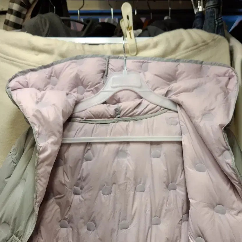 Lightweight Gray Hooded Long Padding Jacket - Win… - image 5