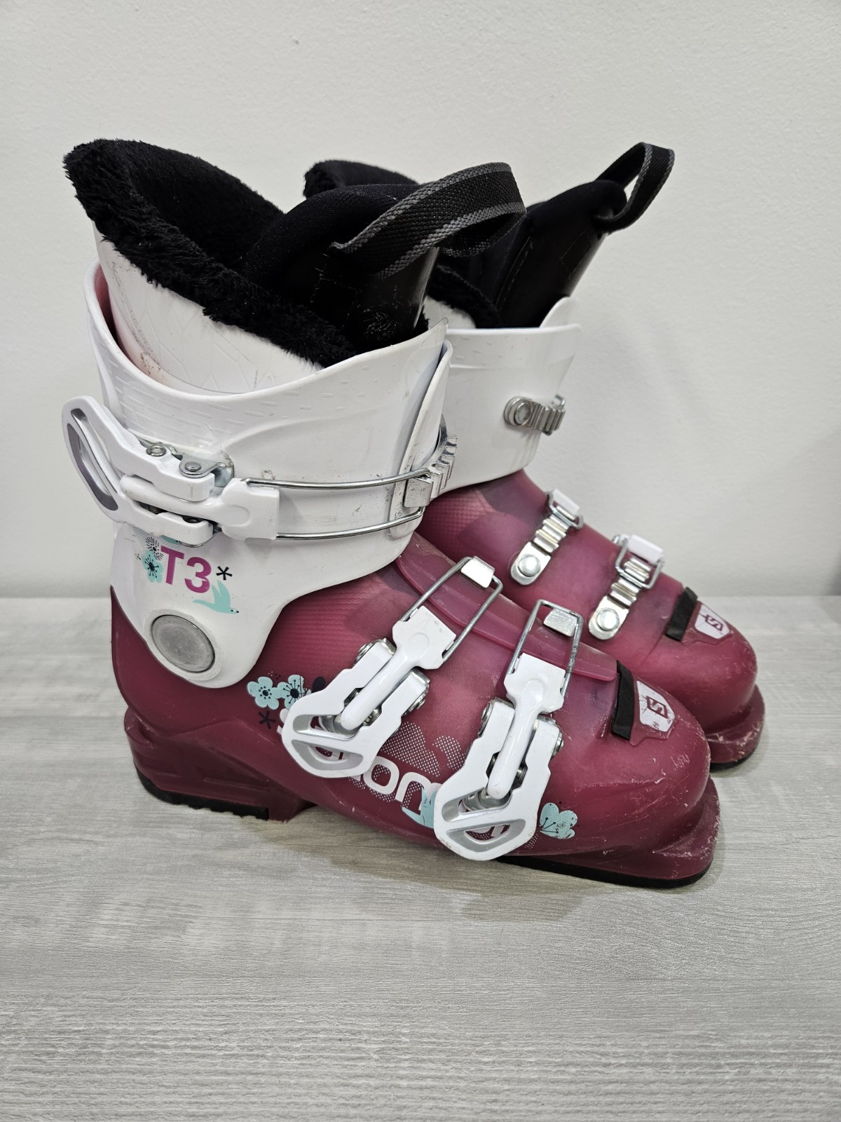 Scarponi da sci Salomon T3 bambina taglia USA Mondo 22 22 5 265 rosa e bianco giovani