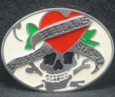 XD13144 NOS VINTAGE 2000s  LOVE KILLS SLOWLY  TATOO ARTWORK BELT BUCKLE