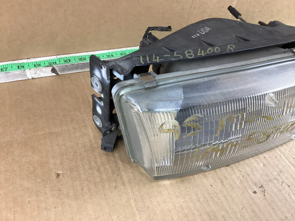 Farol dianteiro direito do passageiro Nissan Maxima 1995-1996 2601040U26 fabricante de equipamento original - Imagem 3 de 4