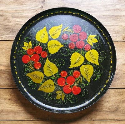 VTG RUSSIAN HANDPAINTED LACQUERWARE Berries & Leaves Folk Art Plate 10 in