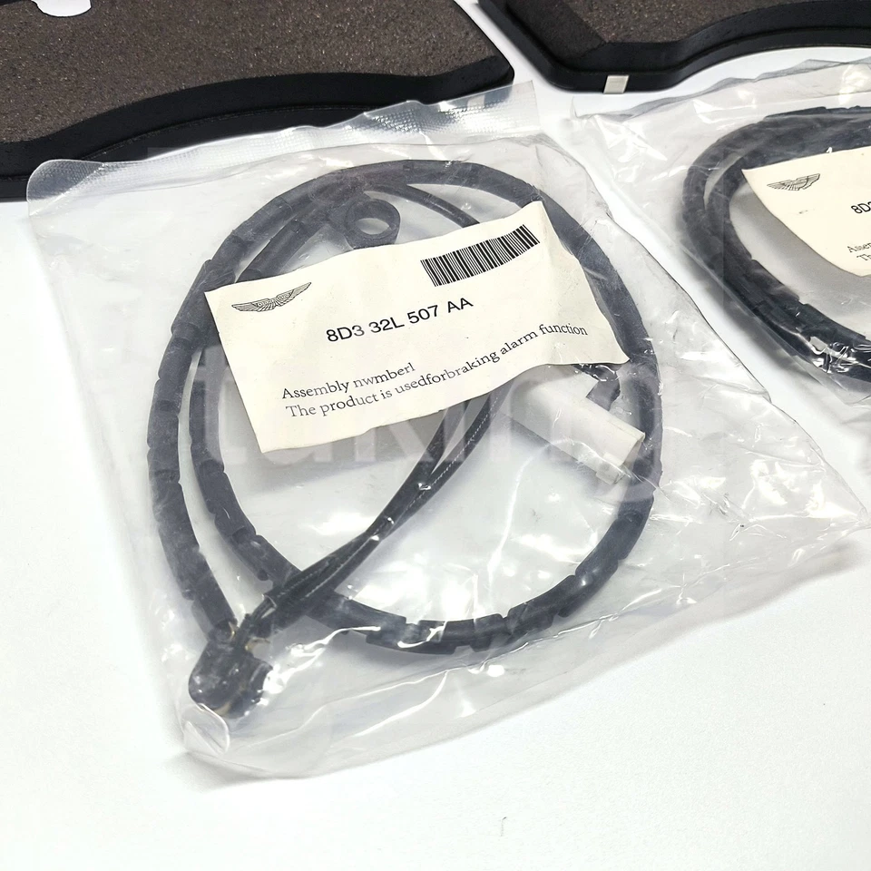 Kit de pastillas de freno delanteras AD43-2D007-AB para Aston Martin Rapide V8 Vantage (hasta 2016) Foto 3 de 4