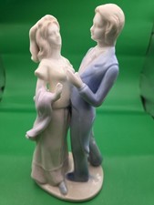 Estatuilla de porcelana bailando novia y novio similar a Lladro 8,5" de alto