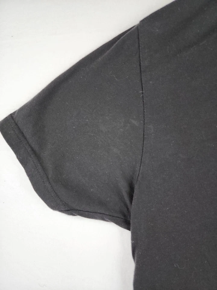 Camiseta negra XL Famine No More Africa con logotipo gráfico para hombre Foto 3 de 4