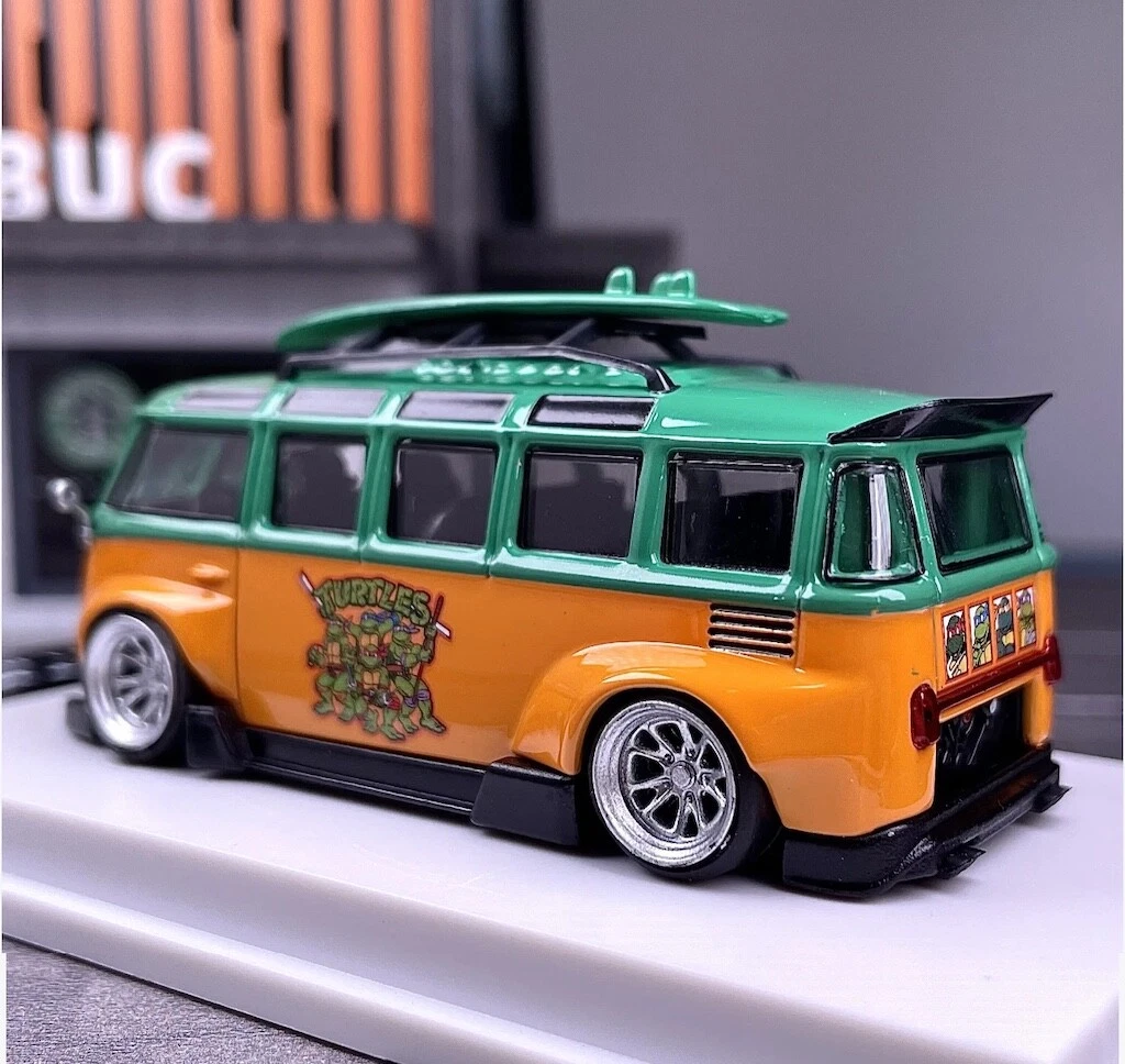 Hot Wheels Vintage VW Bus 1996 First Edition 30th Ann Years