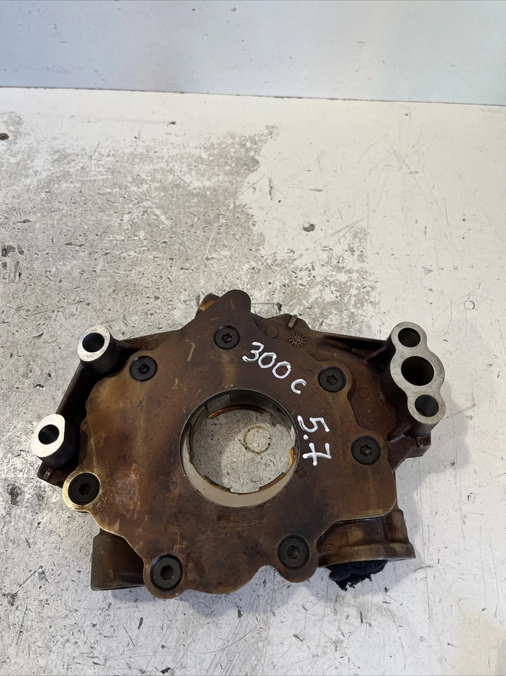 Chrysler 300C Oil Pump 15950834 Genuine 5.7 Hemi 340Hp 2009 - Image 4 of 4