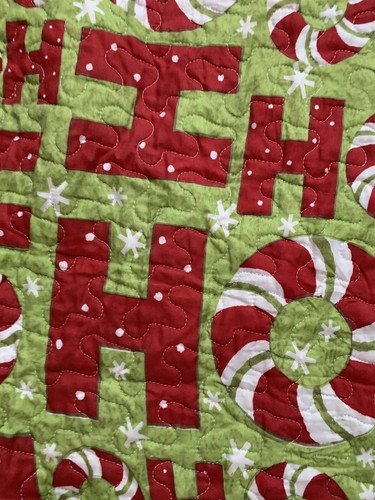 DEBBIE MUMM Holiday Quilt Christmas Red Green twin - Picture 5 of 6
