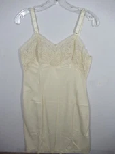 Vtg Wonder Maid Non-Cling Full Dress Slip Size 38 Ivory Union Label USA Nylon