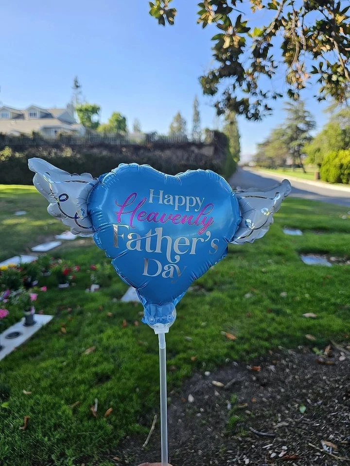 Feliz Día del Padre Celestial Globos en Forma de Corazón con Alas de Ángel (Paquete de 2) Foto 3 de 4