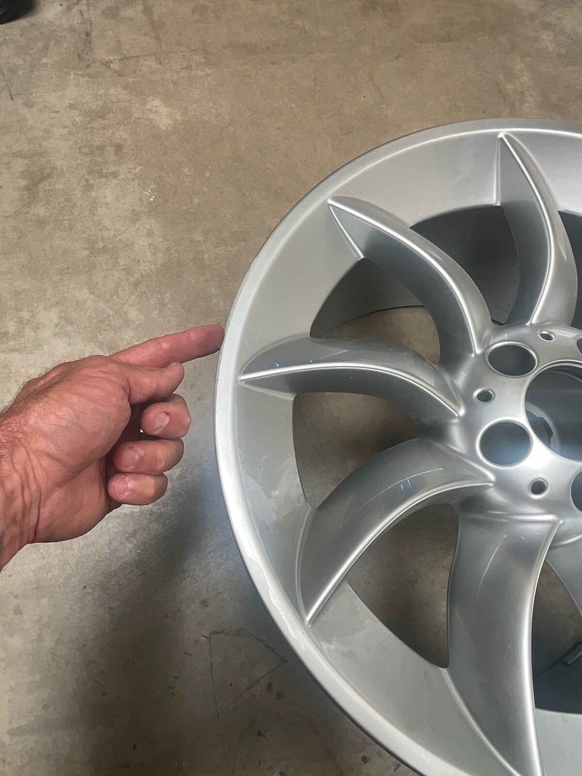 19" Mercedes Mclaren SLR right rear OEM factory wheel
