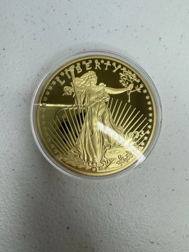 24k Gld Plated U. S., Liberty 1933 Eagle Twenty Dollars COPY COIN in Capsule