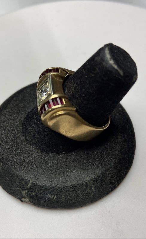 Solid 14K Gold Diamond Ruby Baguette Size 8 Ring … - image 3