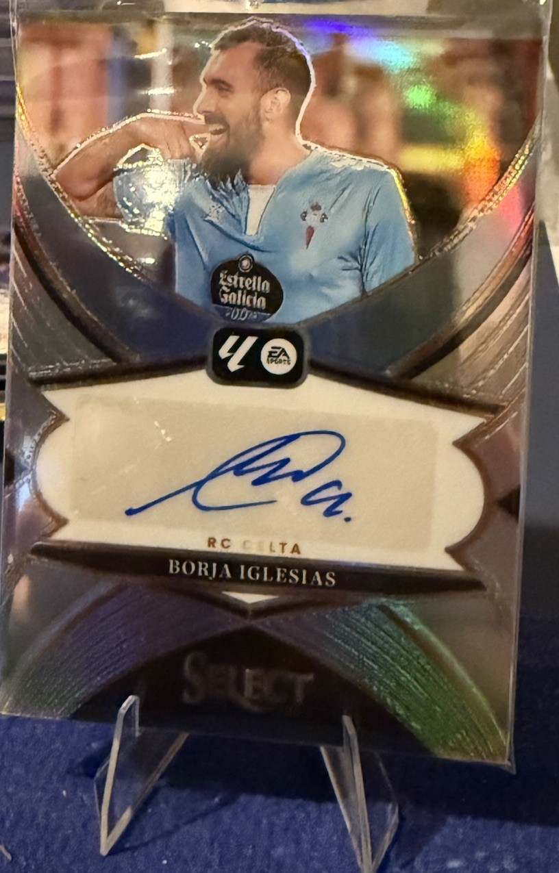 2024-25 Panini Select La Liga - Select Signatures Borja Iglesias #SE-BI (AU)