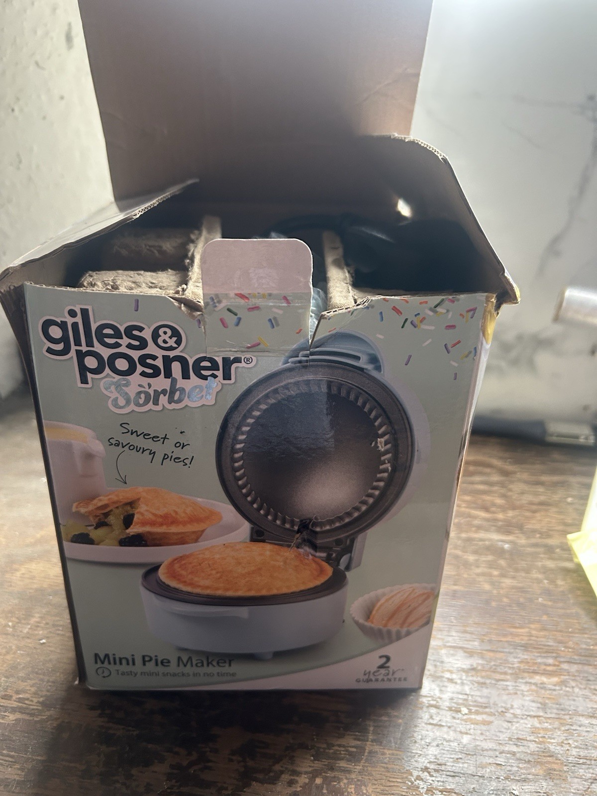 Giles & Posner Mini Pie Maker Deep Fill Non-Stick Plate  (Damaged Packaging)