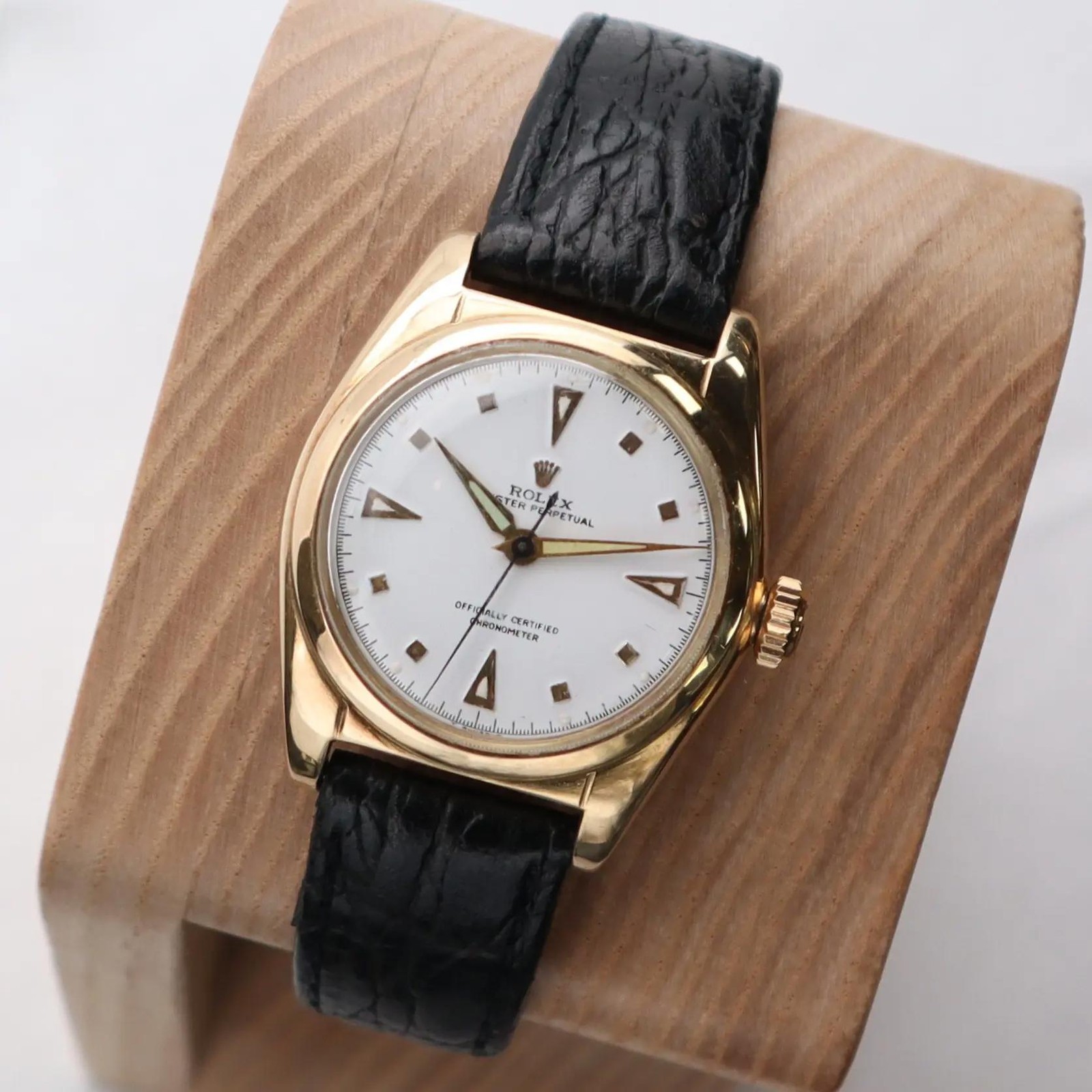 Vintage Rolex Oyster Perpetual 31mm 5050 Bubble back 14k Gold White Dial Watch
