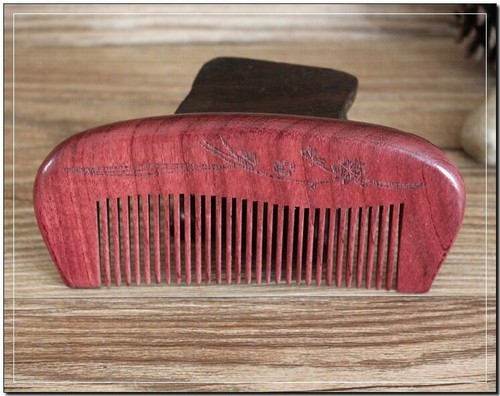 Handcraft Purpleheart Wood Violetwood Moon Shape Comb Gift 12.5 cm - Picture 3 of 4