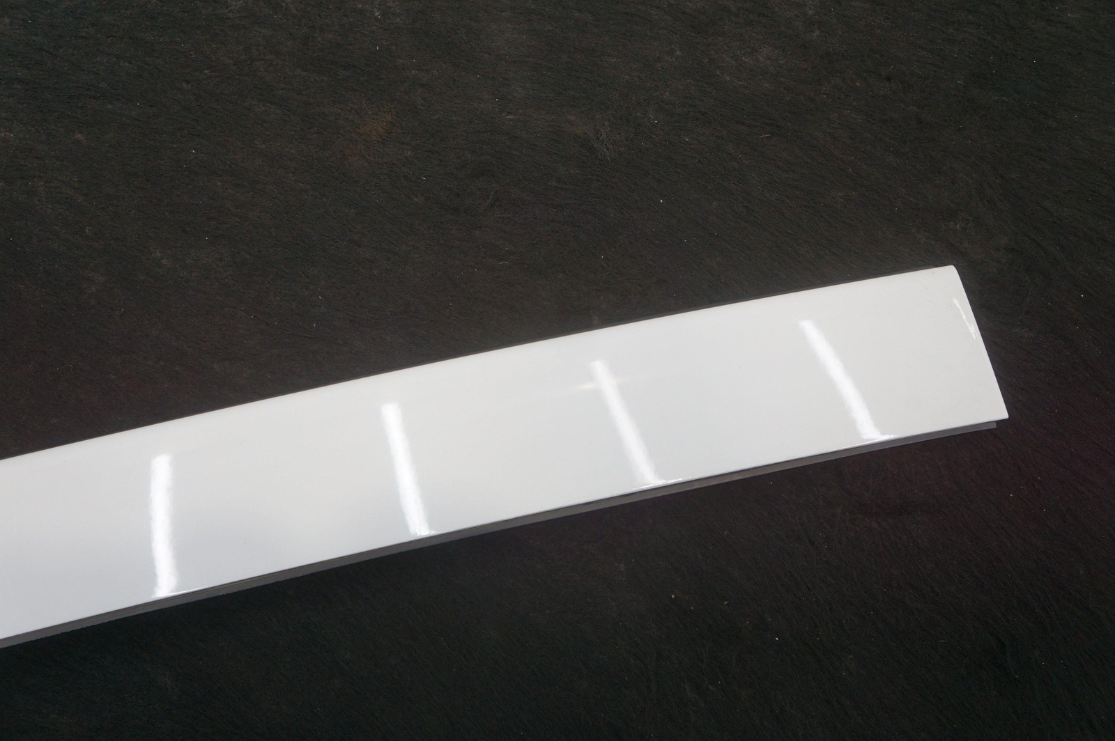 Front Windshield Top Center Trim 51137226083 Rolls Royce Ghost Series I 2009-14