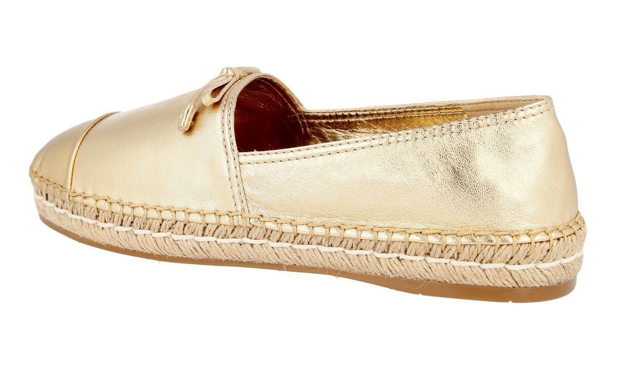 スリッポン PRADA SS25 Gold leather espadrilles (1S868NF00579A F0522) LUXURY PRADA ESPADRILLES SHOES 1S740F GOLD LEATHER NEW US