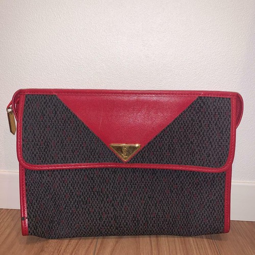 Yves Saint Laurent Leather Clutch Bag 