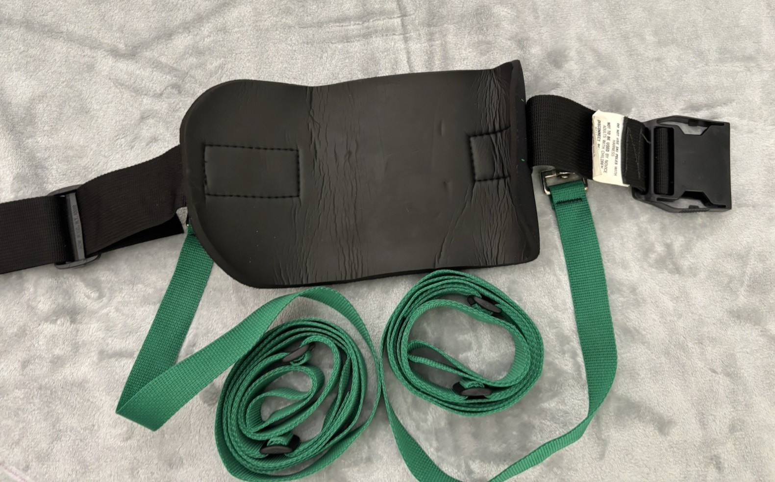 WEE SKI CHILD SPORT HARNESS. Learning How To Ski Safely Trainer 2-6 year old