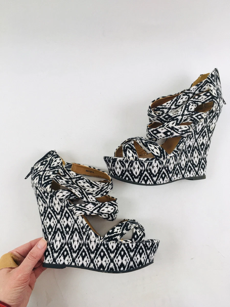 Charlotte Russe Wedges Heels Size 7 Back White Zip With Geographic