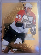 95-96 FLEER ULTRA Eric Lindros 🪙GOLD MEDALLION🪙 #119 Mint Condition NHL Card