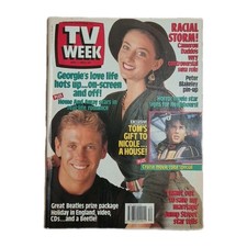TV WEEK Vintage Australian Magazine April 7, 1990 Peter Blakeley Pin-Up