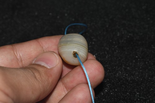 Ancient Tibetan Himalayan Banded Agate Stone Bead in Perfect Condition - 第 3/5 張圖片