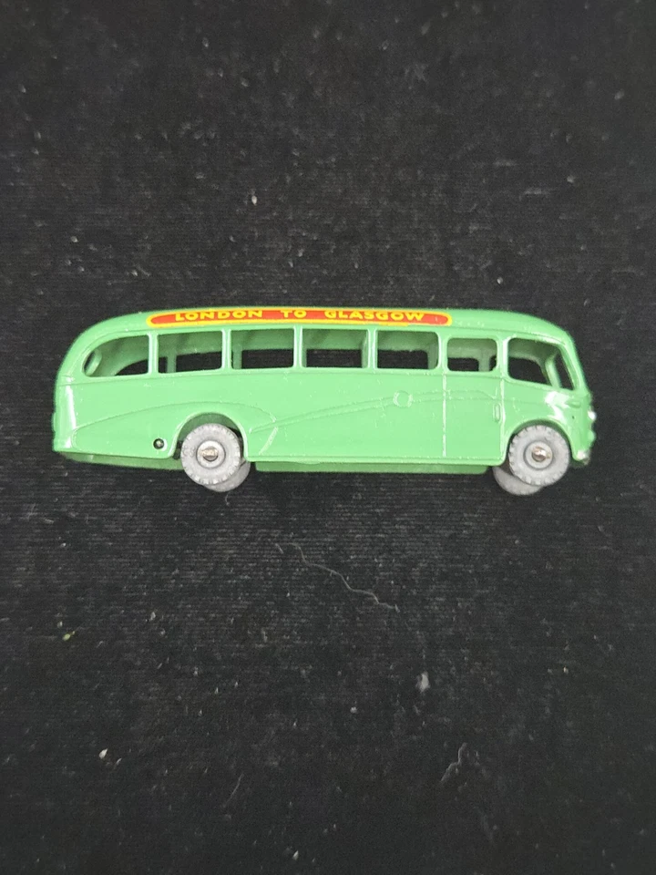 Vintage Matchbox Lesney #21 Bedford Duple Luxury Coach With Metal Wheels In The - Image 3 of 4