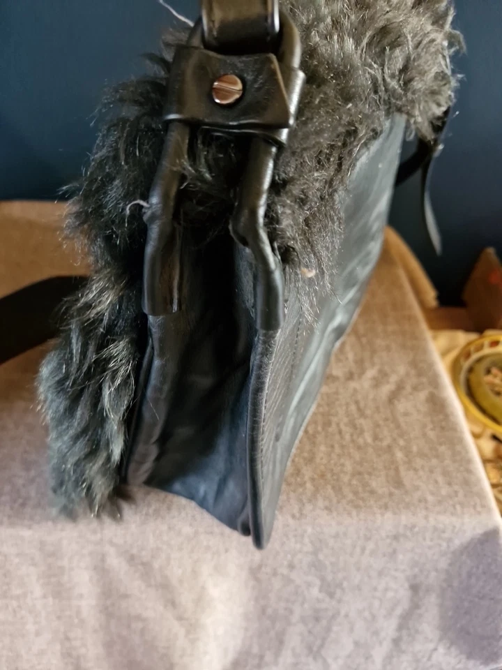 Banana Republic Black  Leather And Sheep Shearing Crossbody Bag  Excellent Cond - Image 3 of 4