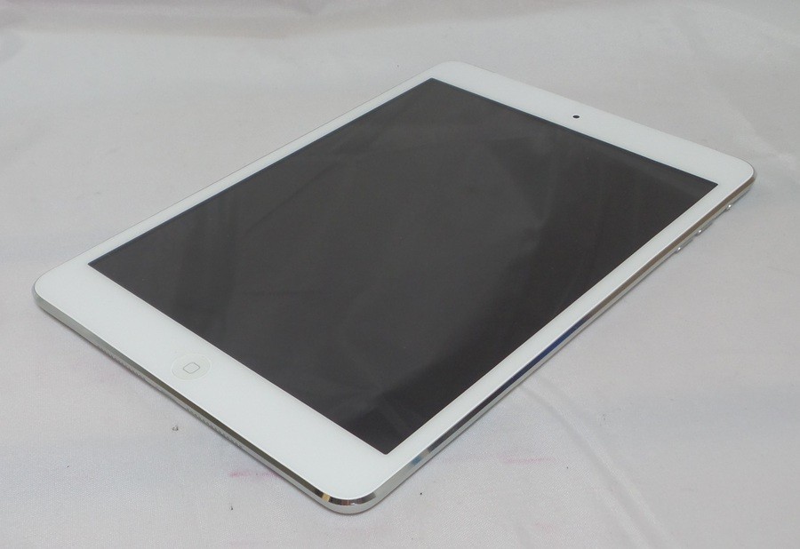 APPLE 初代iPad mini WI-FI 16GB WHITE s-l400.jpg