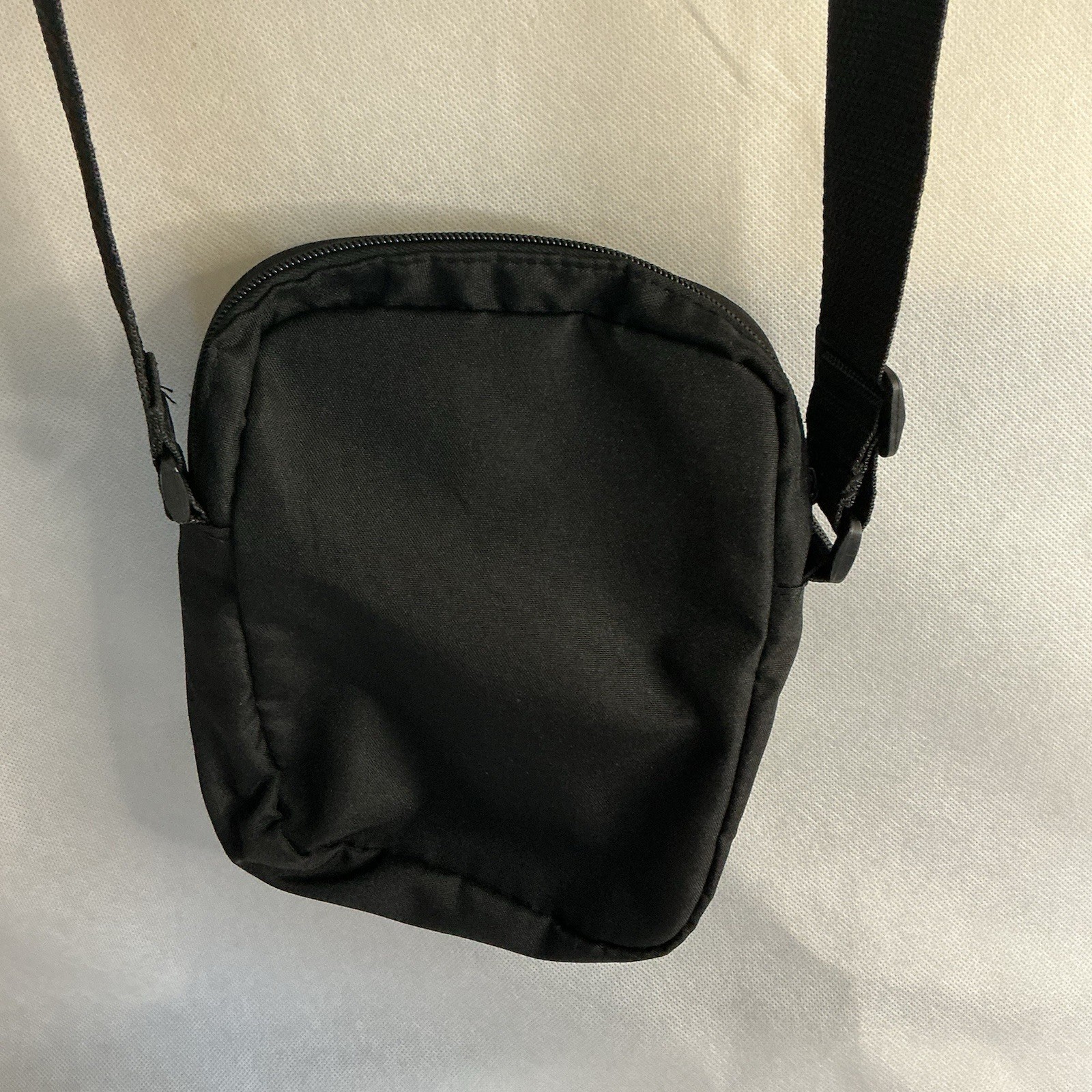 Lakers Small Crossover Cross Body Shoulder Bag Black Mens Unisex Basketball image 2