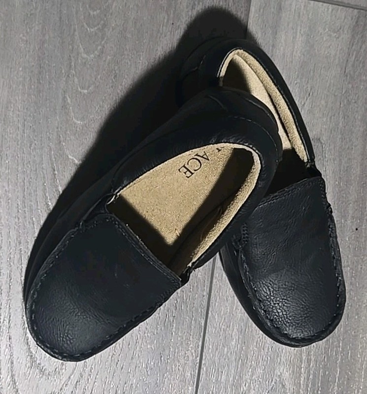 Childrens Place Boys Dress Shoes SZ 13 Black Loafer