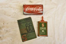 Vintage Singer Sewing Machine Oil Can & 1929 Model 66 Book Gebrauchs Anweisung