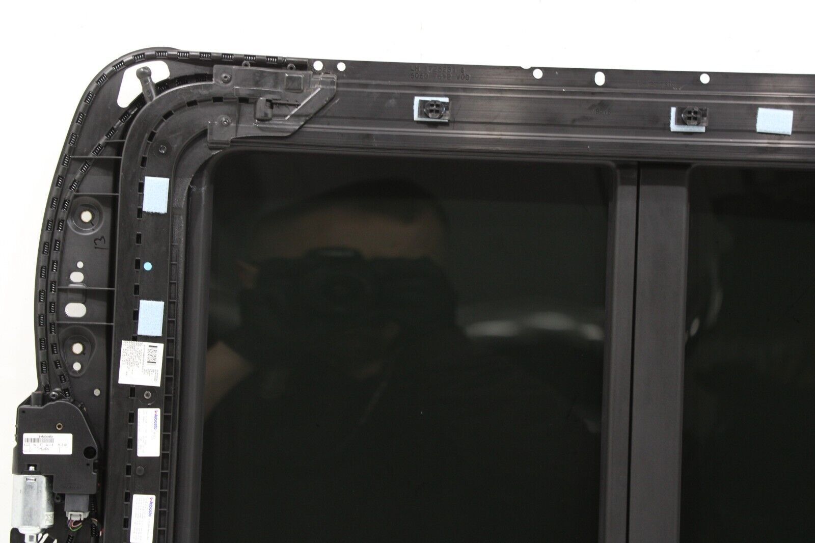 2017 - 2020 MASERATI LEVANTE PANORAMIC SUNROOF WINDOW GLASS & MOTORS & SHADE OEM