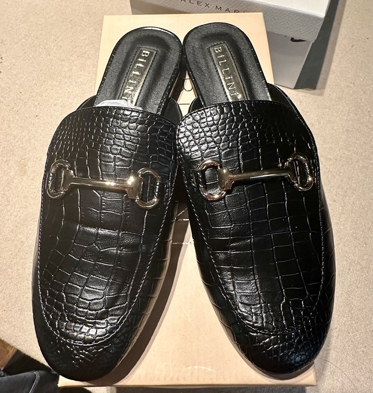 Billion Women’s Black Croc