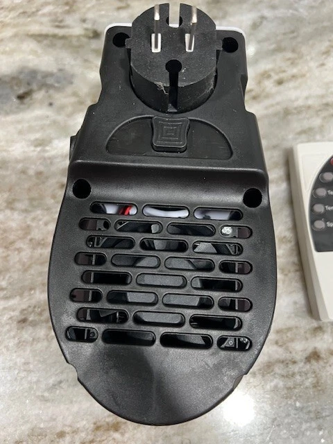 Calentador de espacio personal de imagen más nítida con control remoto nunca usado Foto 3 de 4