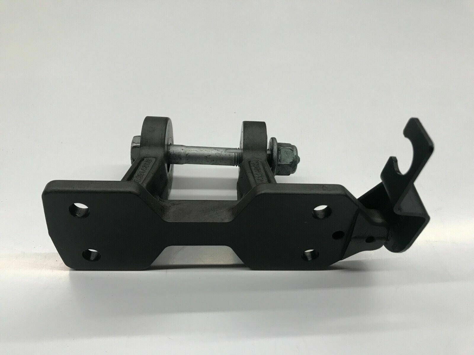 LAMBORGHINI AVENTADOR REAR RIGHT RH LOWER SUSPENSION BRACKET OEM 470501429D