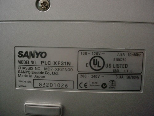 Sanyo PLC XF31N ProXtra Multiverse Projector 5200 Lumens 800:1 Contrast 1080i #2 - Picture 7 of 10