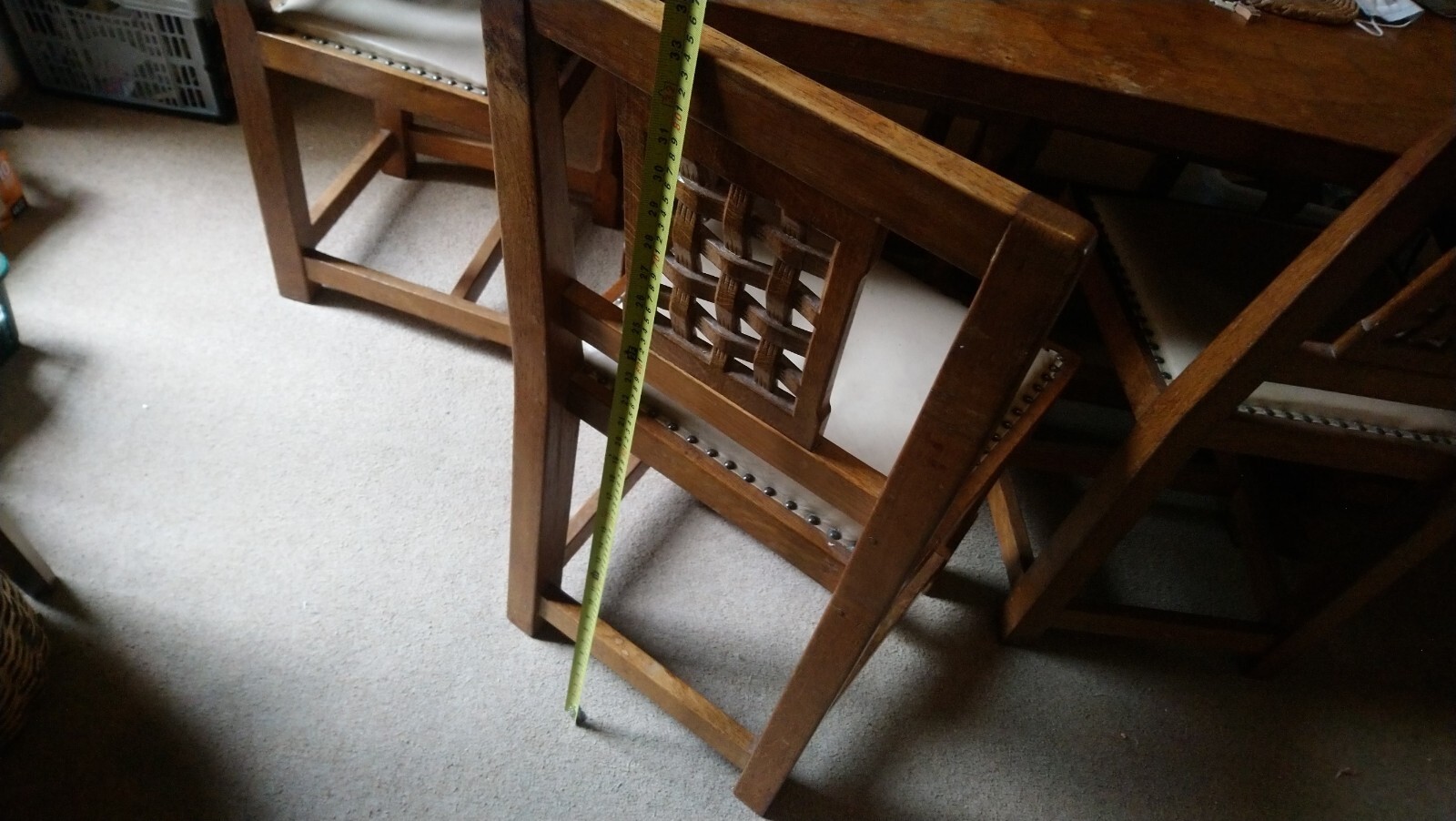 Robert Mouseman Thompson Apprentice, 'Rabbitman' 6 Solid Oak dining
