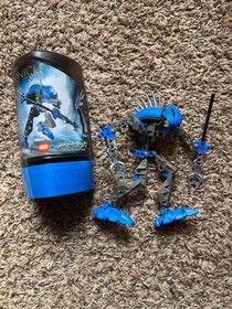 Vintage LEGO Bionicle 8590 Rahkshi Guurahk with cannister, no manual
