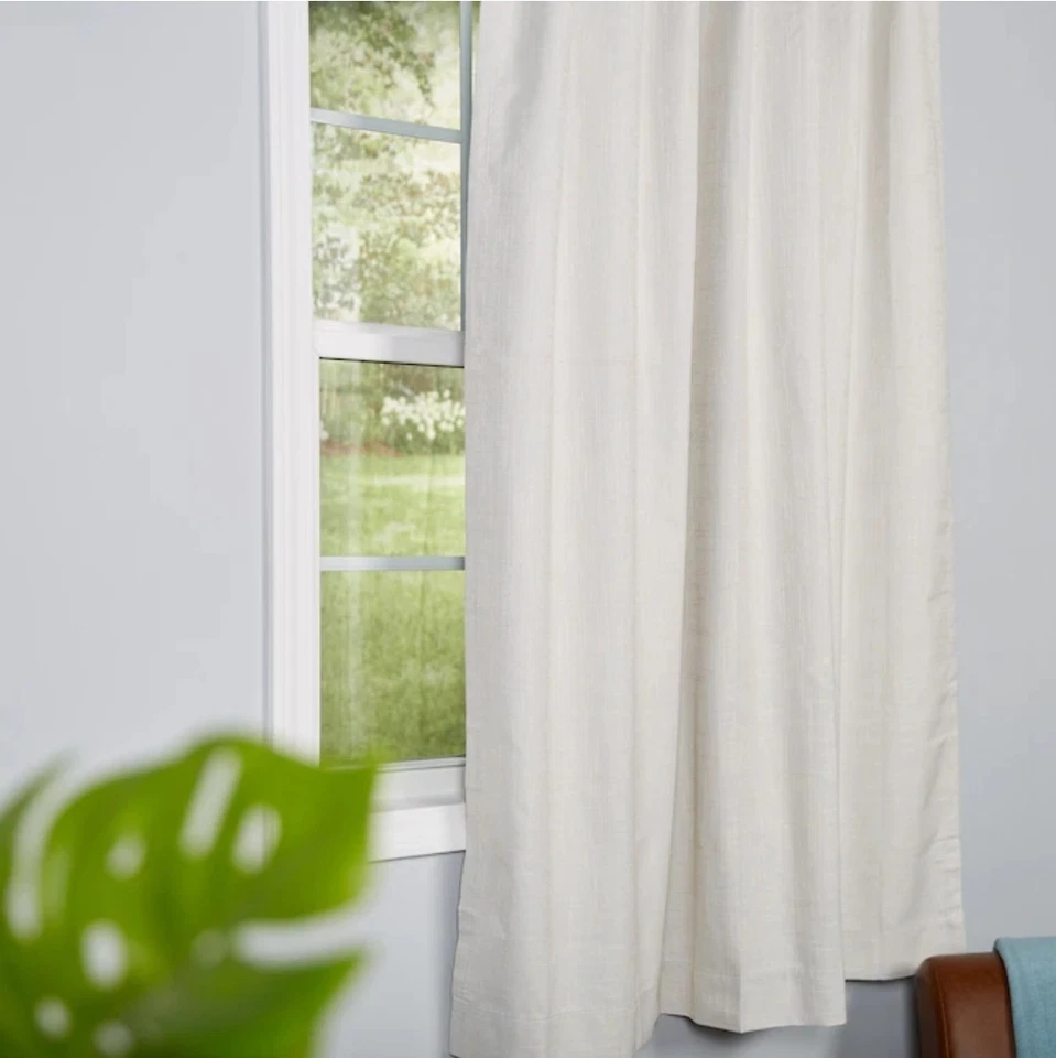 Selecciones de estilo | Anton | Blackout | Crema texturizada | 50x84 pulgadas | #3491224 Foto 4 de 4