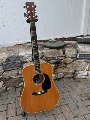 Martin D-35 1972 Acoustic Guitar w/case